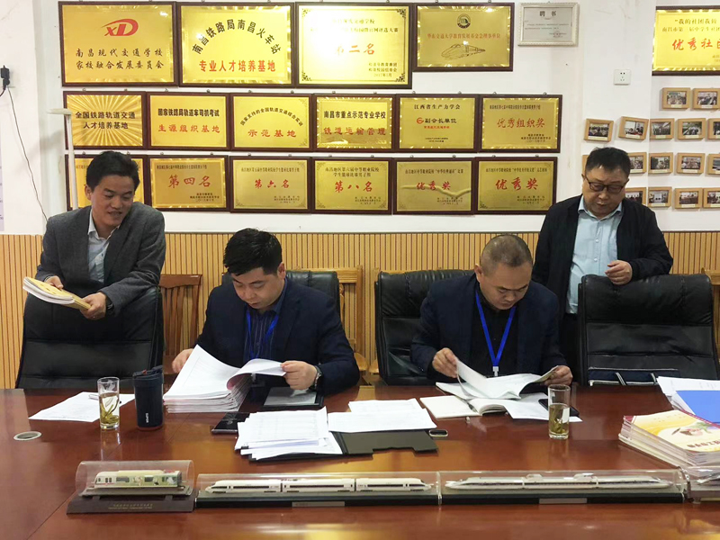 1698218477174595.jpg f2c1b205e0db621aba1a9154676ee02.jpg